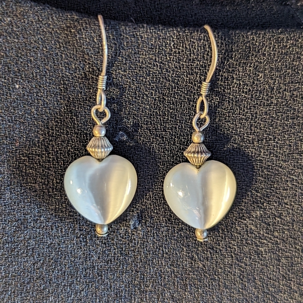 💕 Thailand Sterling Hammered Hook Hoop Mother of Pearl Heart, Valentine's Day